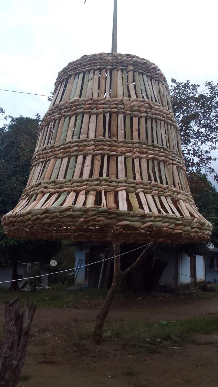 787