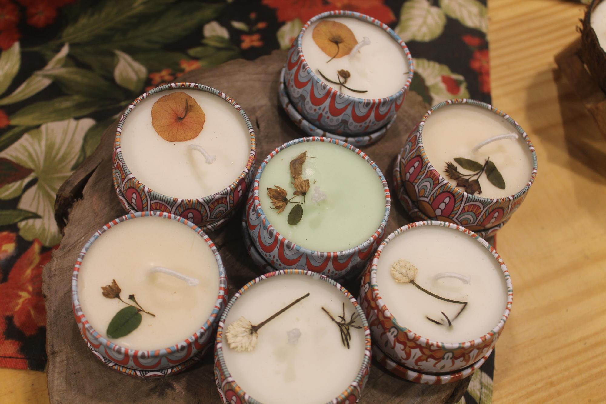 1565