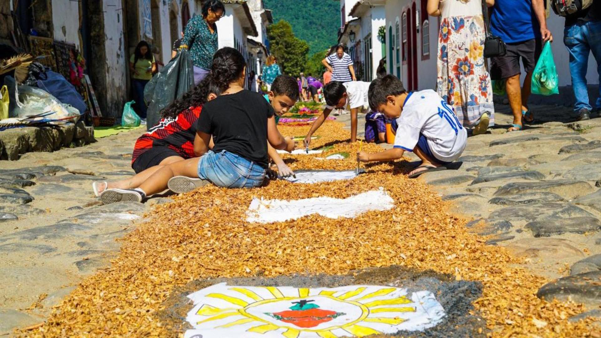 CORPUS CHRISTI EM PARATY
