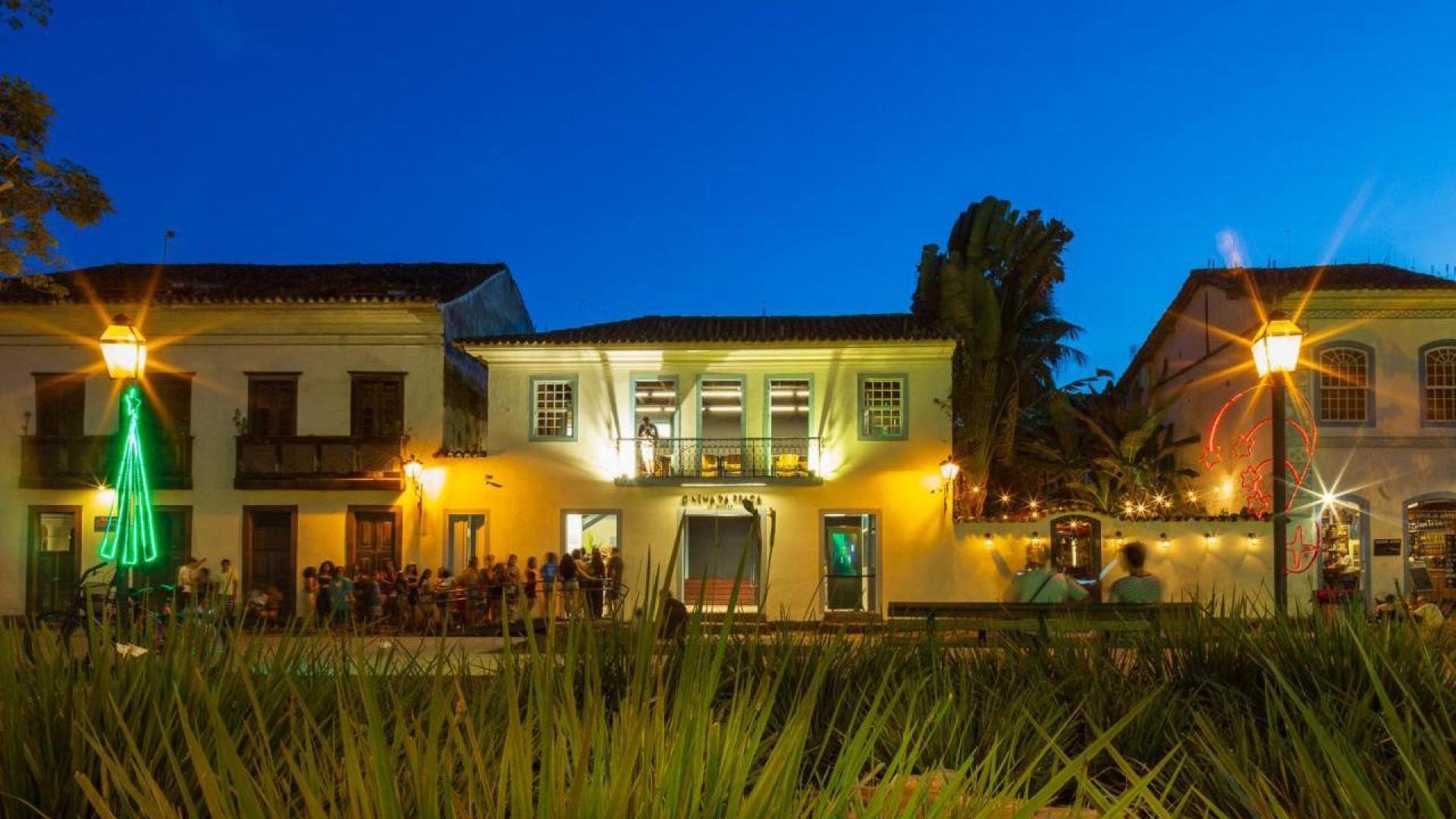 O ACESSO AO CINEMA DA PRAÇA MUDOU 